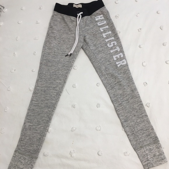 Hollister Pants - Sweat Pants.
